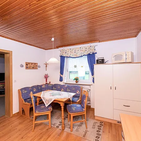Haus Am Wald Appartement *