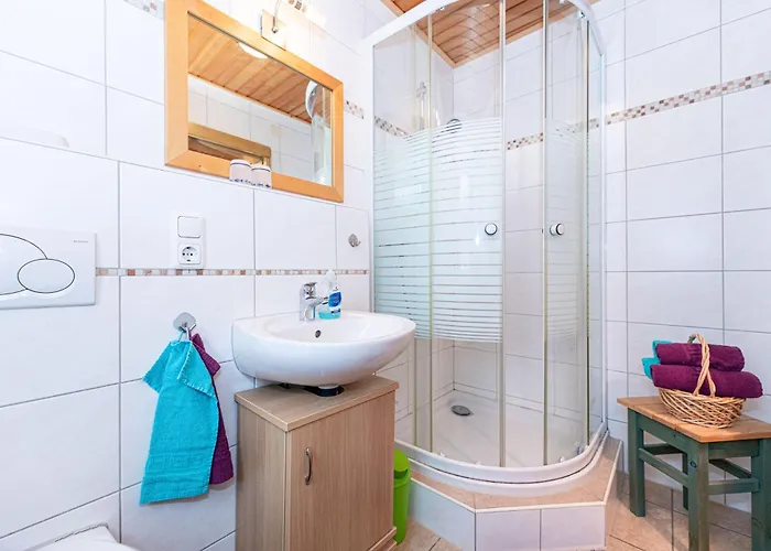 Haus Am Wald شقة باد كوتستينغ